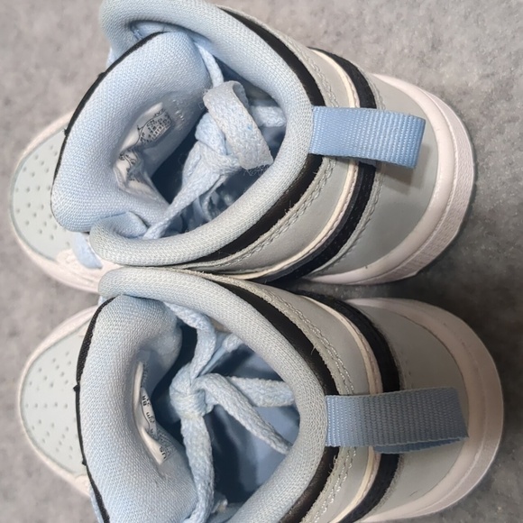 Nike air Jordan 1 Mid Ice Blue Toddler Size 6C - Picture 7 of 8